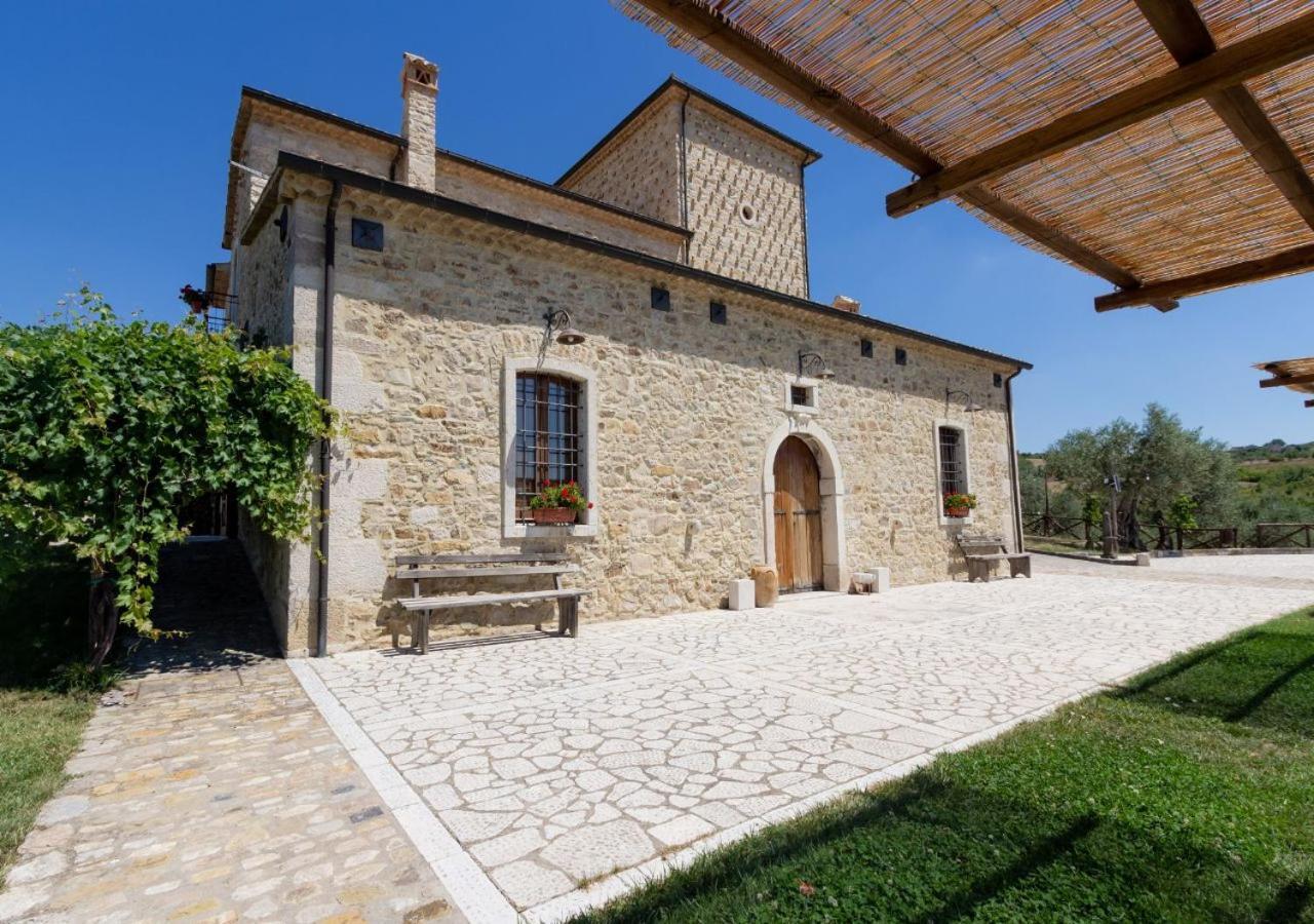 Agriturismo Torre Gialluise Gesualdo Exterior photo