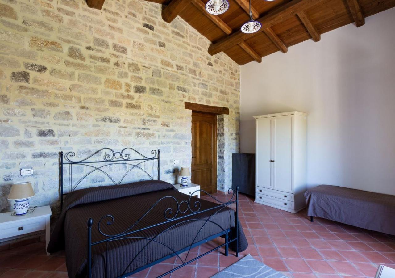 Agriturismo Torre Gialluise Gesualdo Exterior photo